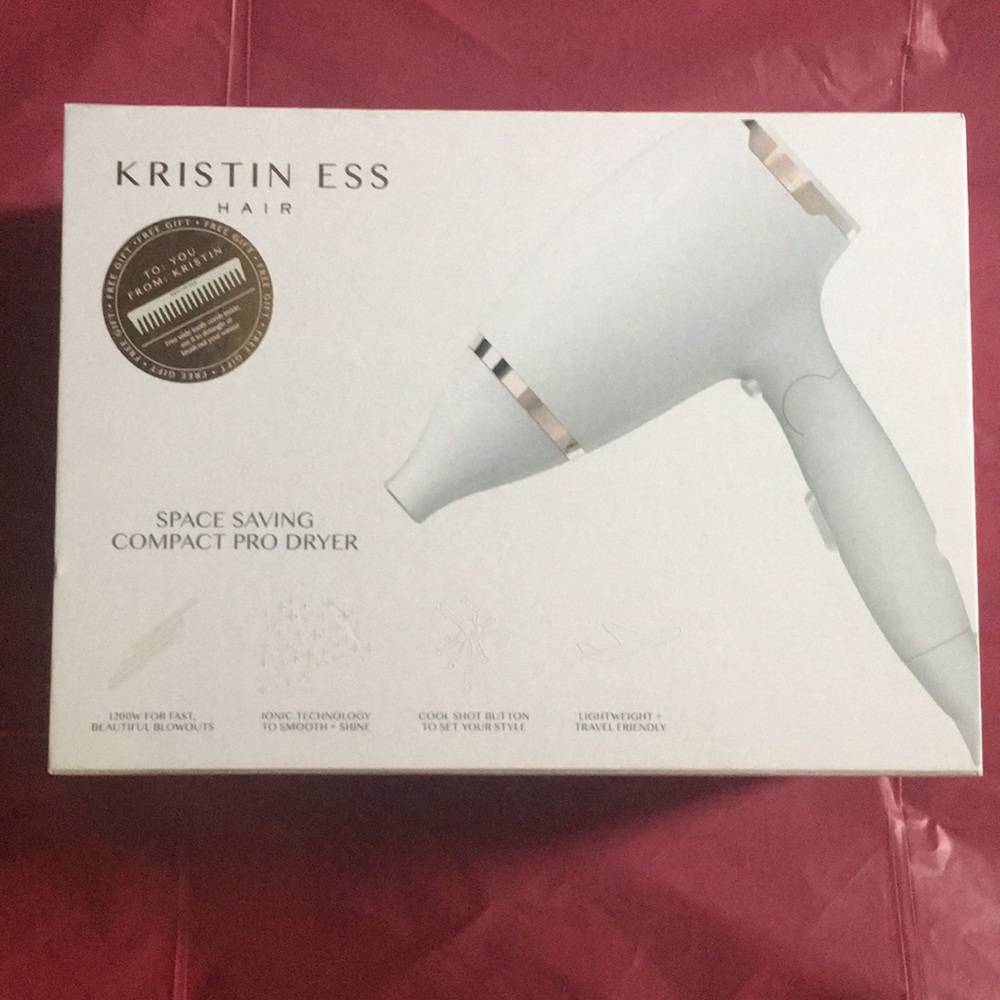 Compact hair dryer